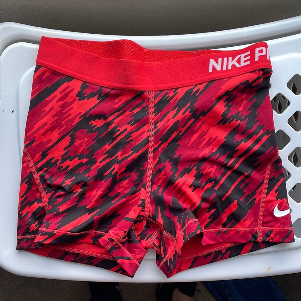 Spandex - Picture 2 of 4